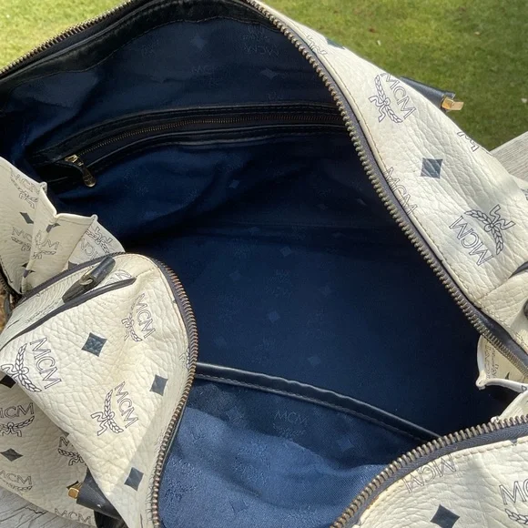 MCM Authentic Vintage Monogram Boston Bag – EUC 👜 - Picture 13 of 13